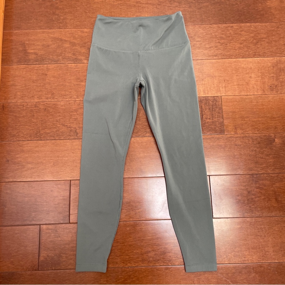 Yogalicious- Teal Mid Rise Cropped Leggings Cropped Athlesiure Pants Size Small